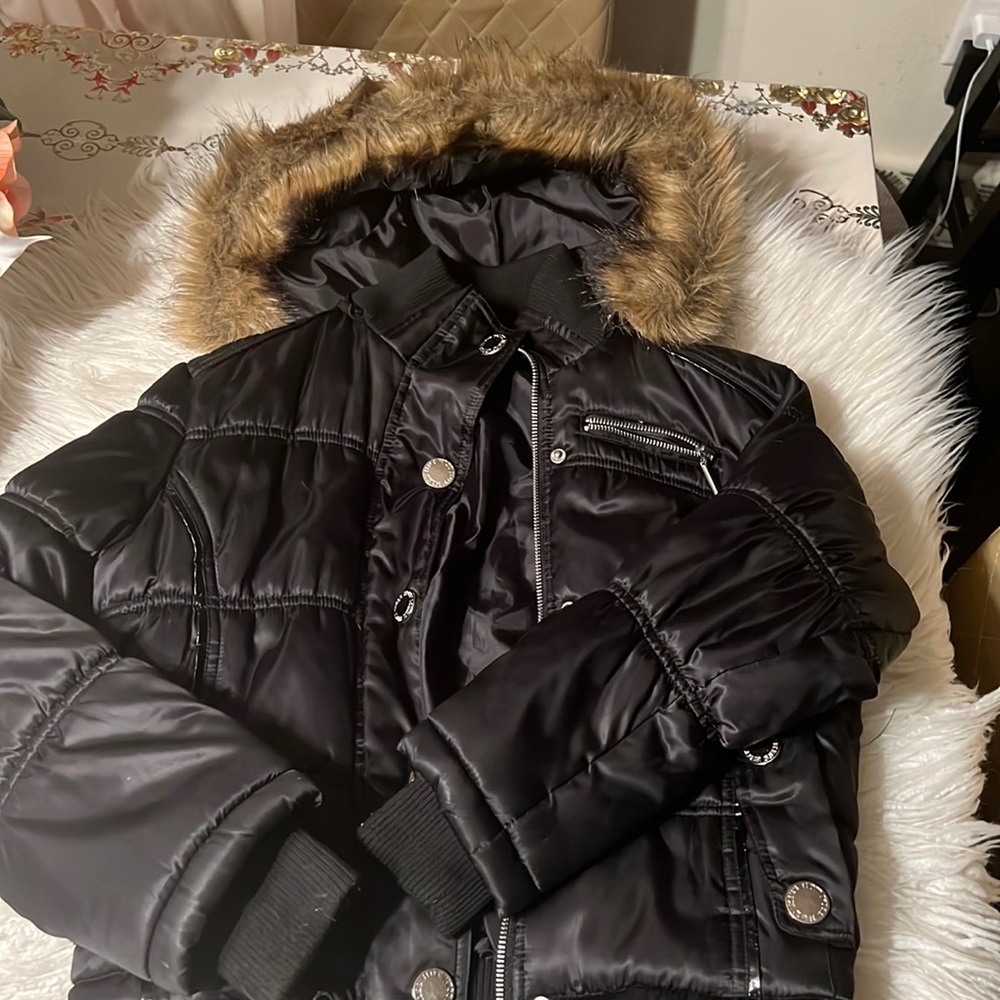 Puffy. Jacket black size small brand Hot Kiss